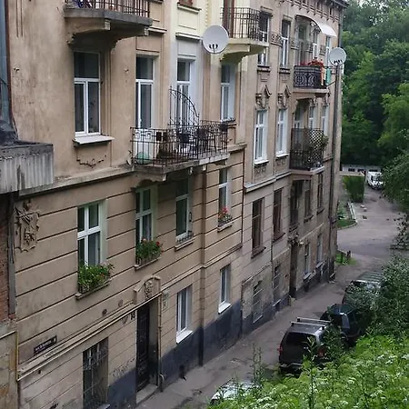 Near Citadel 2 Apartman Lviv